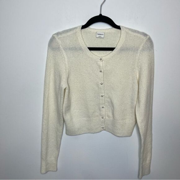 Abercrombie Soft AF Pearl Cardigan - Picture 2 of 5